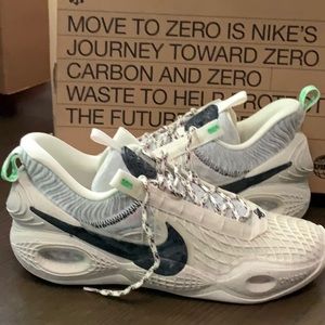 Nike cosmic unity sneakers